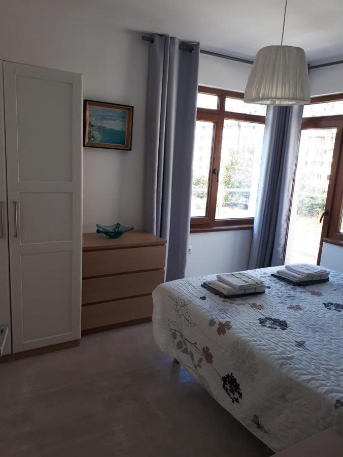 Obzor Tatyana Apartaments Bonjour Экстерьер фото